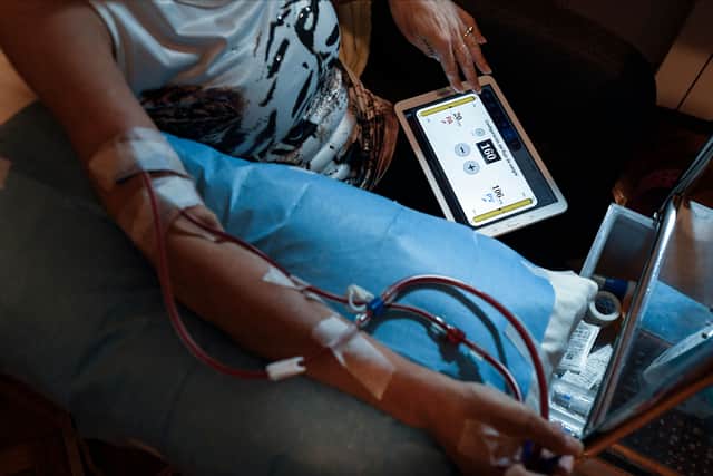 A kidney patient using a dialysis machine. Photo: Oscar del Pozo/AFP via Getty Images