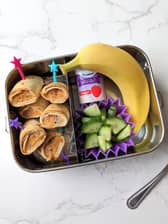 Nutritionists have shared 10 packed lunch-friendly foods that can improve your child's focus in school 