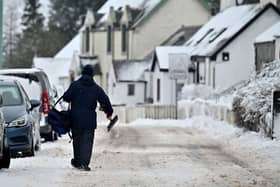 Traditionally, the Met Office used to use a single location in the country to define a white Christmas (Photo: Jeff J Mitchell/Getty Images)