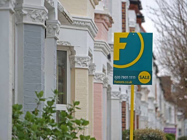 The cost of a two-year fixed-rate mortgage in the UK rose above 6 per cent on Monday.