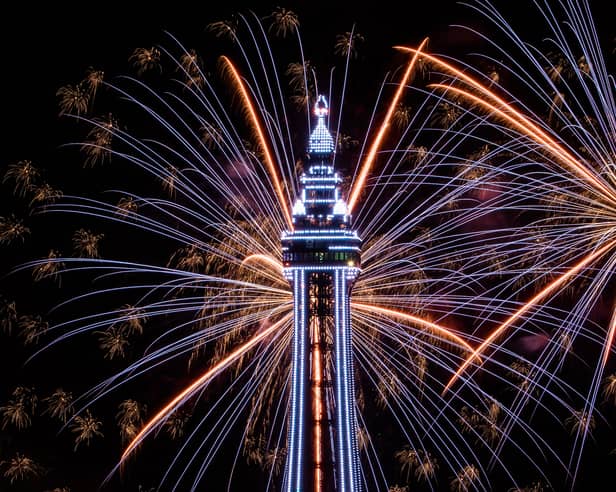 India's spectacular show at the 2023 World Firework Championships - by Lee Mansfield