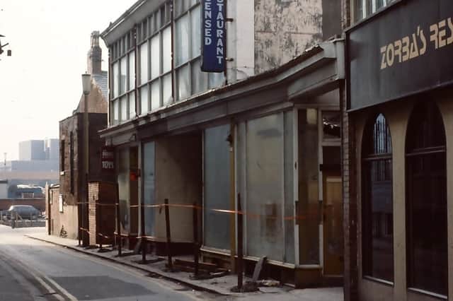 Temple Street in March 1977