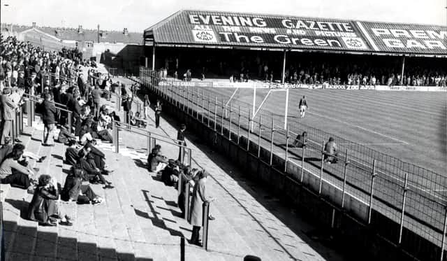 The wire fencing at the front of the Kop kept spectators well back so that their view was not too screened by the mesh during the Blackpool-York match, the first time that the new fencing had been in use, 1970s