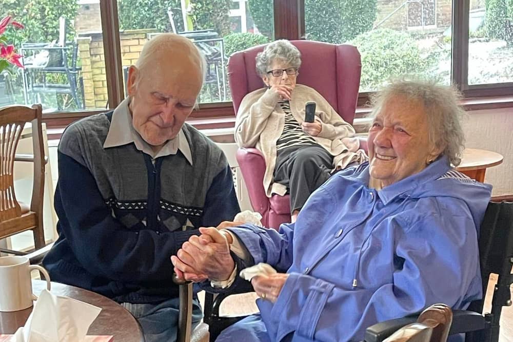 Malcolm Wareing sobbed when he caught sight of wife of 69 years Edna (Credit: Kathy Crossley / SWNS(