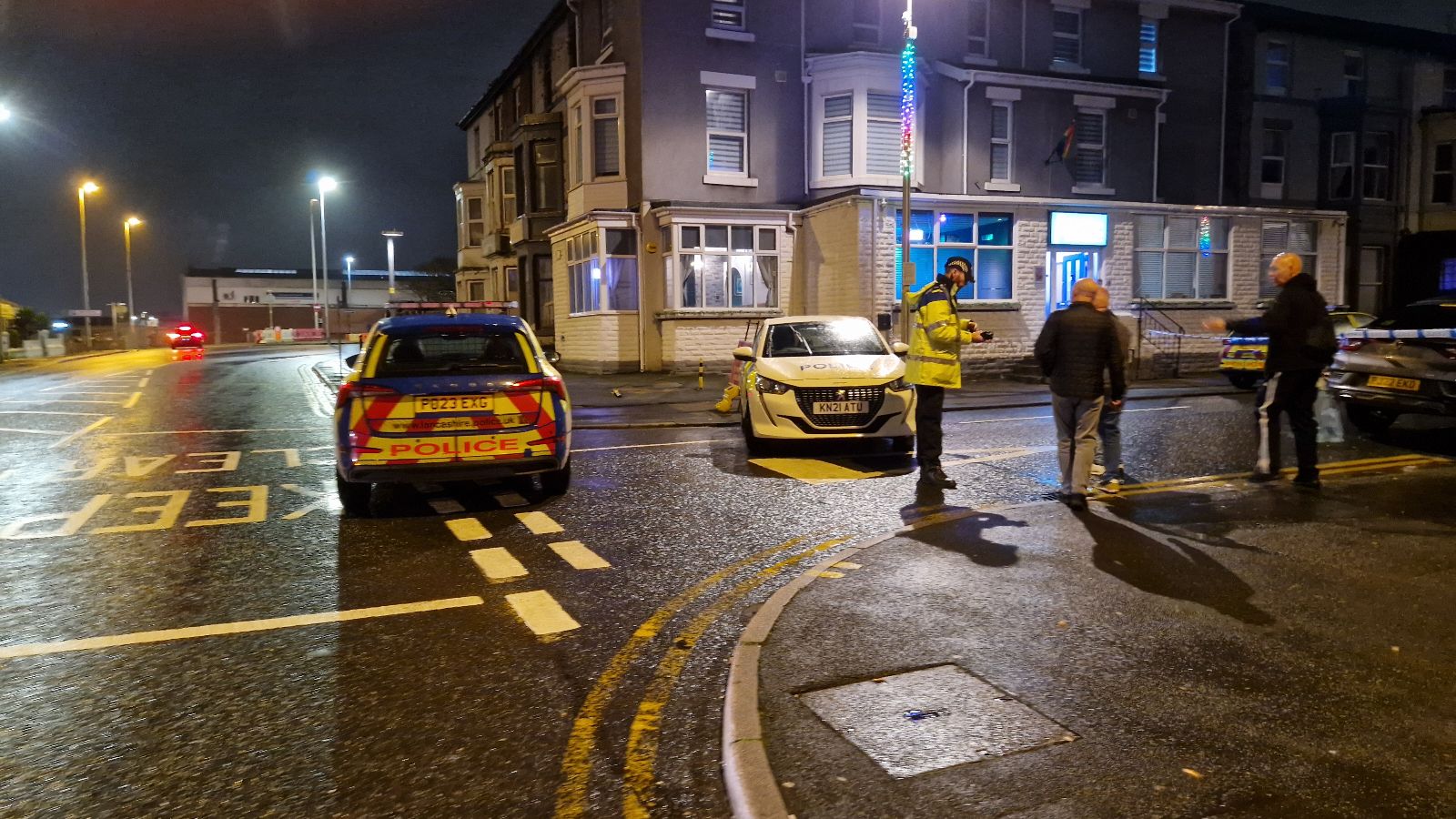Huge police presence in Blackpool town centre after man found dead