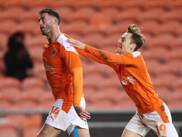 Dan Kemp (R) is a free agent after MK Dons announced their retained list. The 25-year-old played for Blackpool in 2020. (Photo by Alex Livesey/Getty Images)