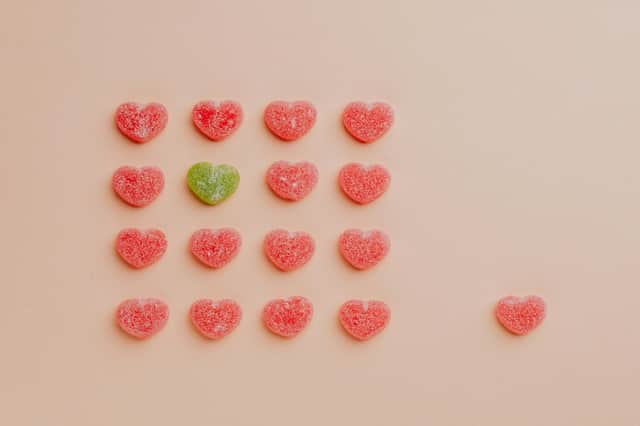 The woman, who described herself as a 5”5 blonde admirer, posted the love ad in the Official Poulton-le-Fylde chat yesterday afternoon in the hope of locating her running hunk. 