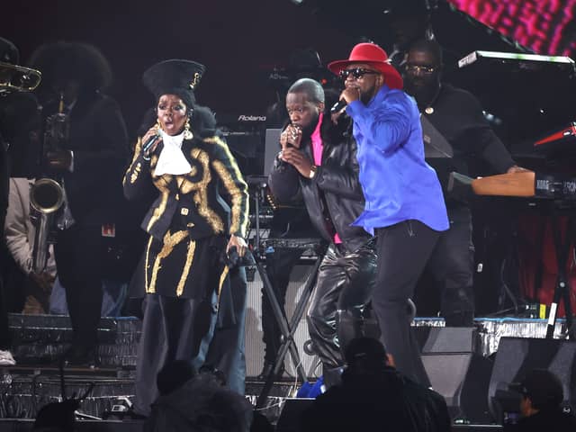 Lauryn Hill and the Fugees have quietly cancelled US tour dates, putting UK dates in question.