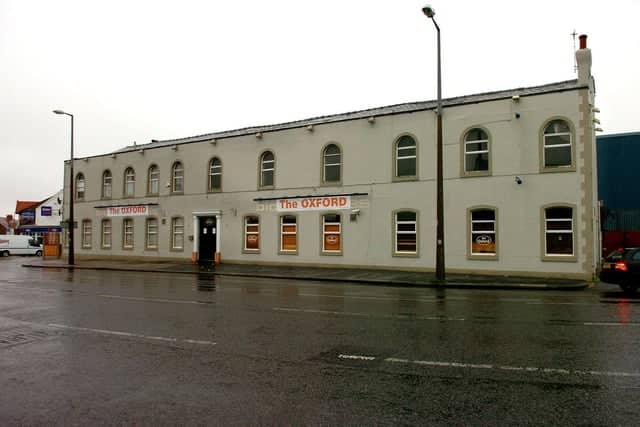 The Oxford, Oxford Square