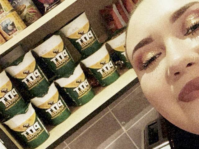 A mum-of-one who was nicknamed the 'Pot Noodle queen' because she loved them that much looks unrecognisable as she loses six stone. Tara Jennings, 26, with her favourite snack