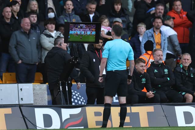 The EFL Trophy (Virtu Trophy) does not have a video assistant referee system. Blackpool against Aston Villa will be played without an additional referee. (Photo by Ryan Pierse/Getty Images)