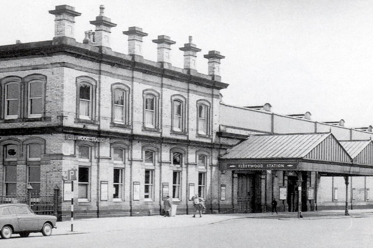 31 nostalgic images of Fleetwood in eras gone past capturing the town's ...