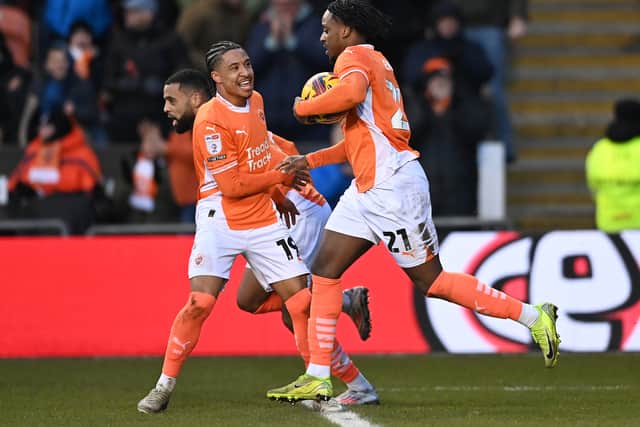 Sammy Silvera and Niall Ennis (Photographer Richard Martin-Roberts / CameraSport)