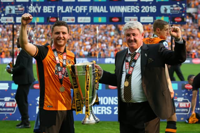 Father and son Alex Bruce and Steve Bruce during their time with Hull City (Photo by Alex Livesey/Getty Images)