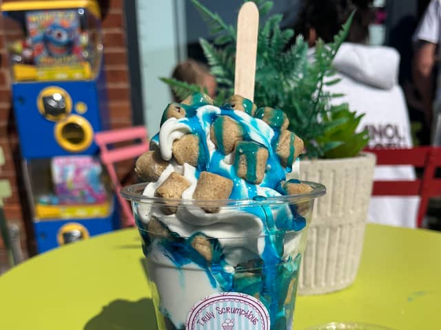 Truly Scrumptious, Freckleton