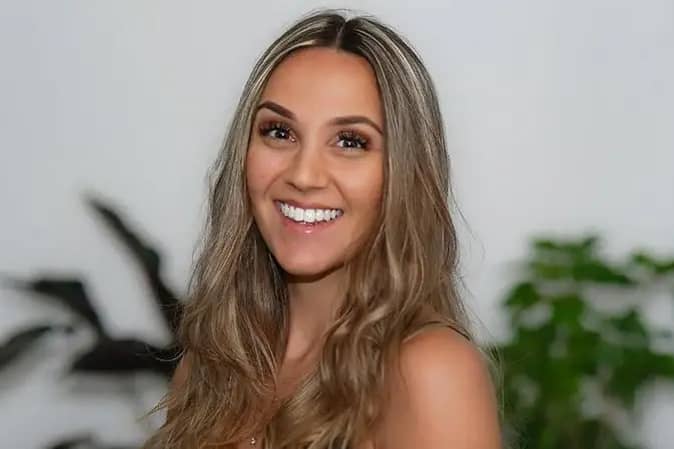 28-year-old PhD student, Alexia Lopez has been praised for her ground-breaking space research by Nobel-Prize winning scientist Sir Roger Penrose.
