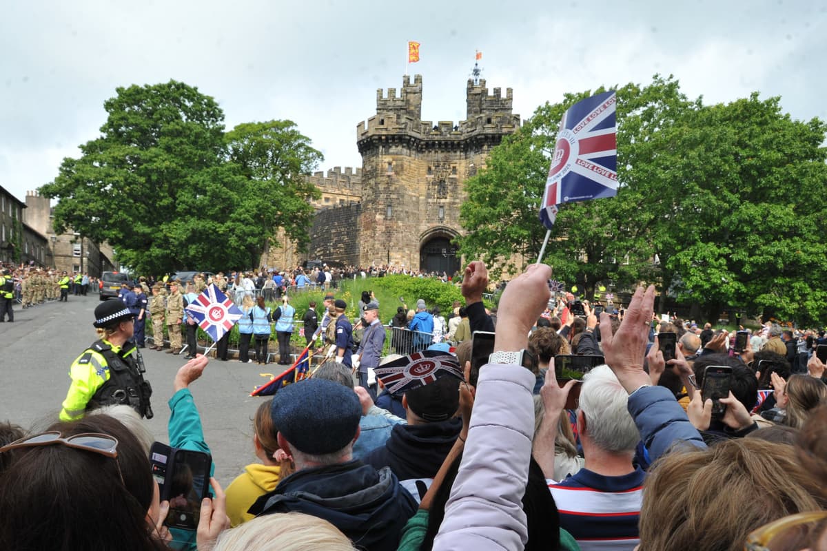 Hundreds line the streets as King Charles make his first official visit to ...