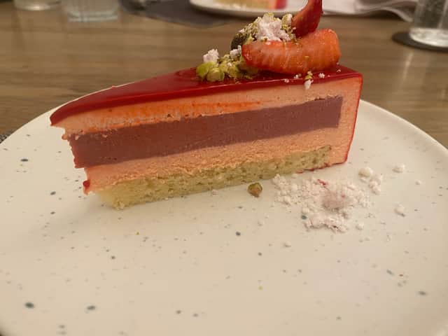Raspberry cake from Augustin