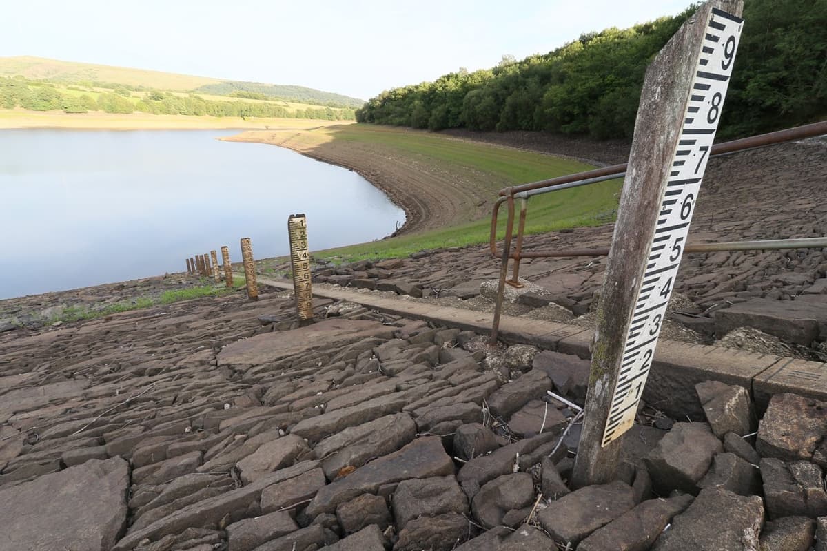 North West heatwave: stark pictures show low levels at Pennine reservoirs ...