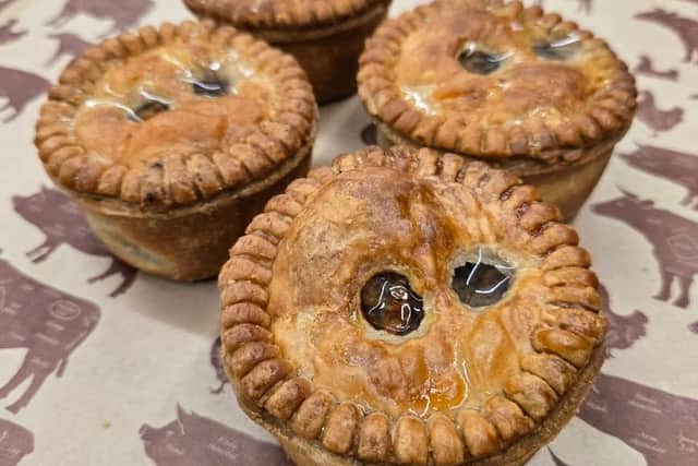 The famous Gigli pies.