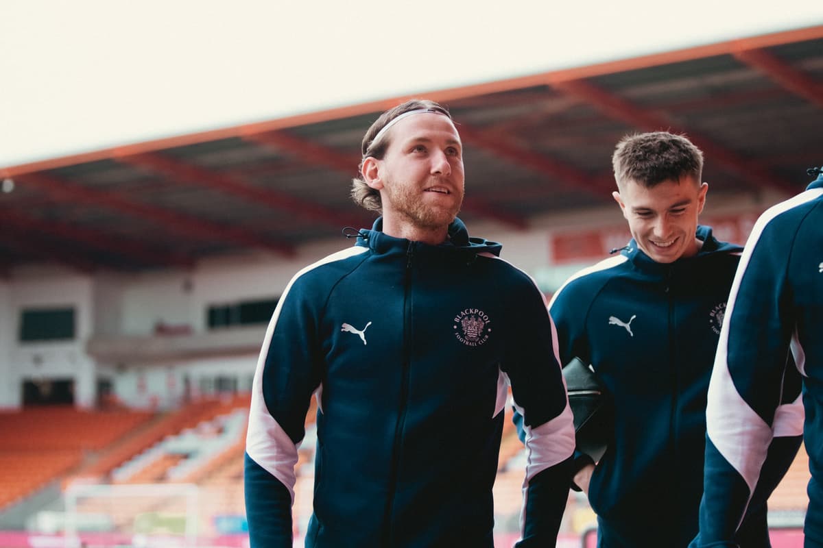 Blackpool-Trainer äußert sich dazu, dass er einen ehemaligen Spieler von ...