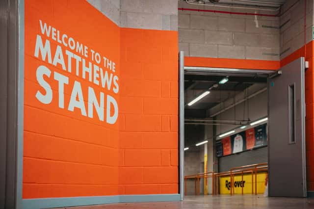 Blackpool Football Club announce Artist in Residence Rob Purdon’s Sir Stanley Matthews mural at Bloomfield Road is now complete.