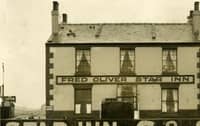 The old Star Inn / Fred Oliver Star Inn , South Shore, Blackpool
Pictured  in 1932. 
" A reader recalls that in earlier days the Inn was surrounded by the sea at high tide"