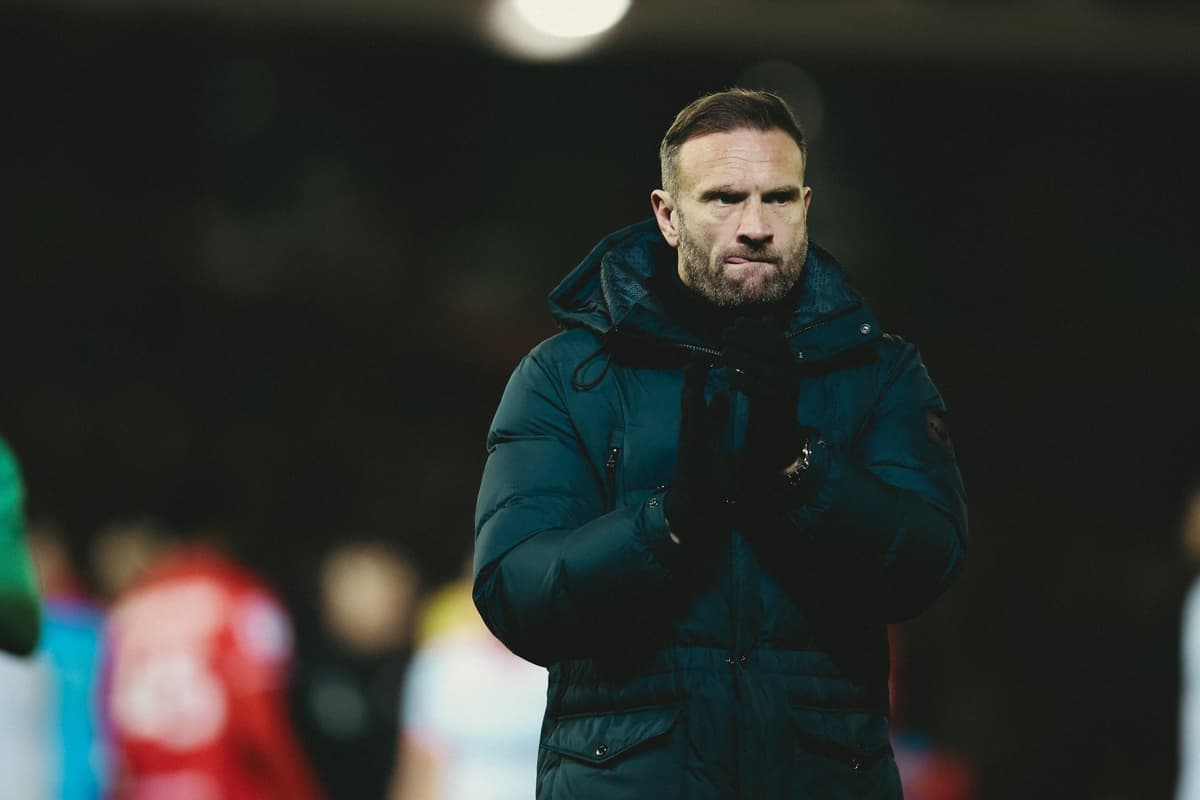 Ian Evatt reagiert umgehend auf Blackpools Niederlage gegen Barnsley und ...