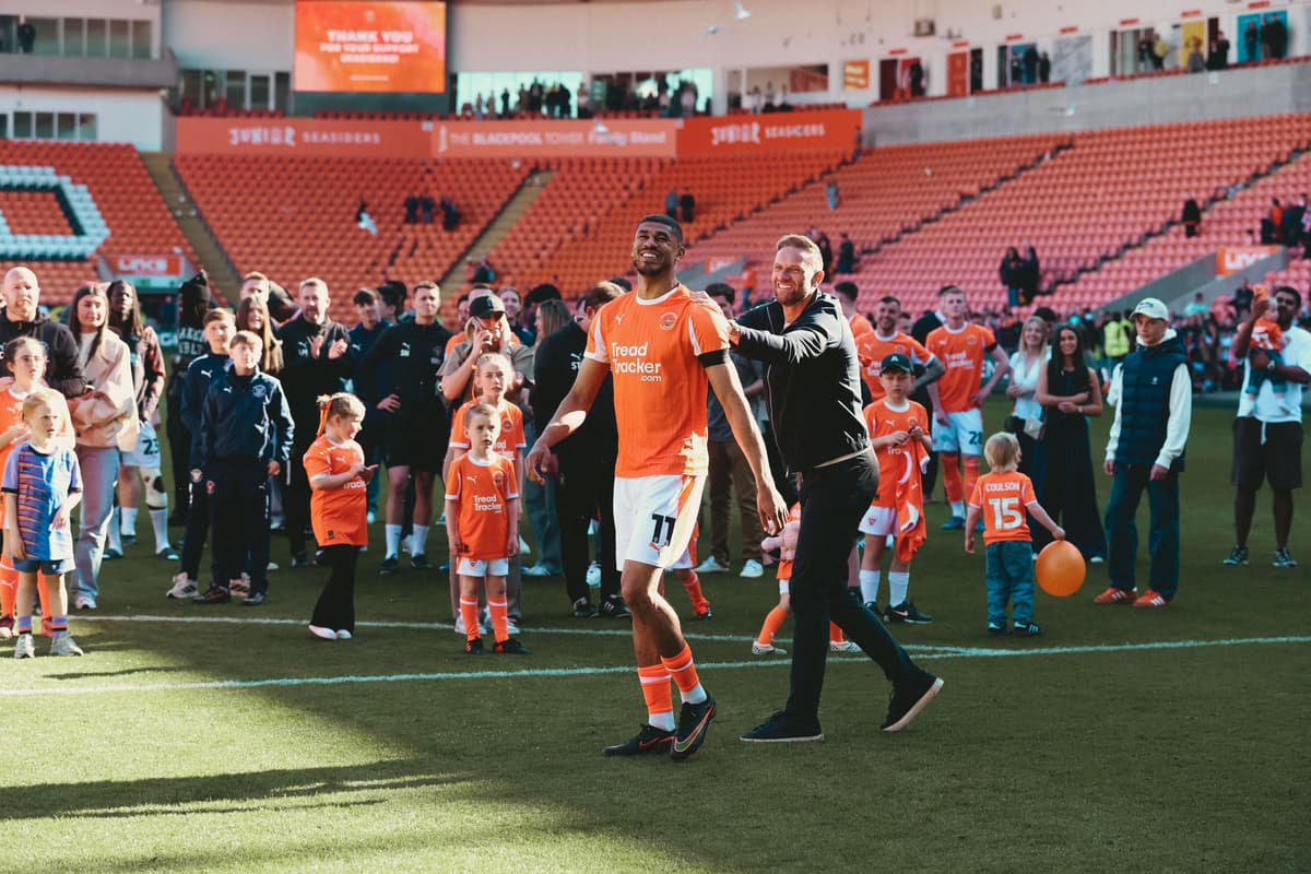 Der Trainer von Blackpool äußert sich zu den Abgängen im Sommer nach den ...