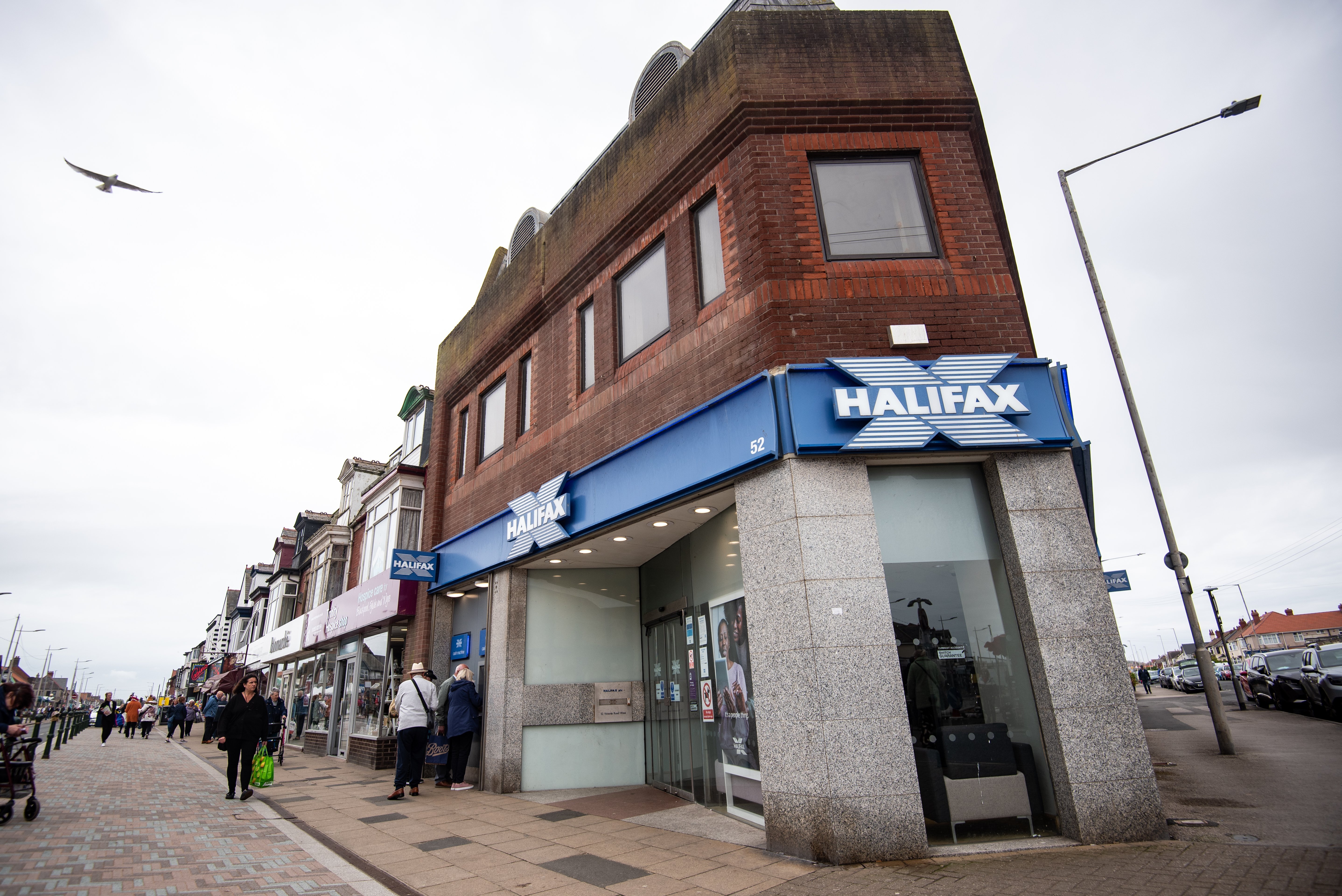 'I'll fight for a banking hub' - MP Lorraine Beavers 'devastated' for ...