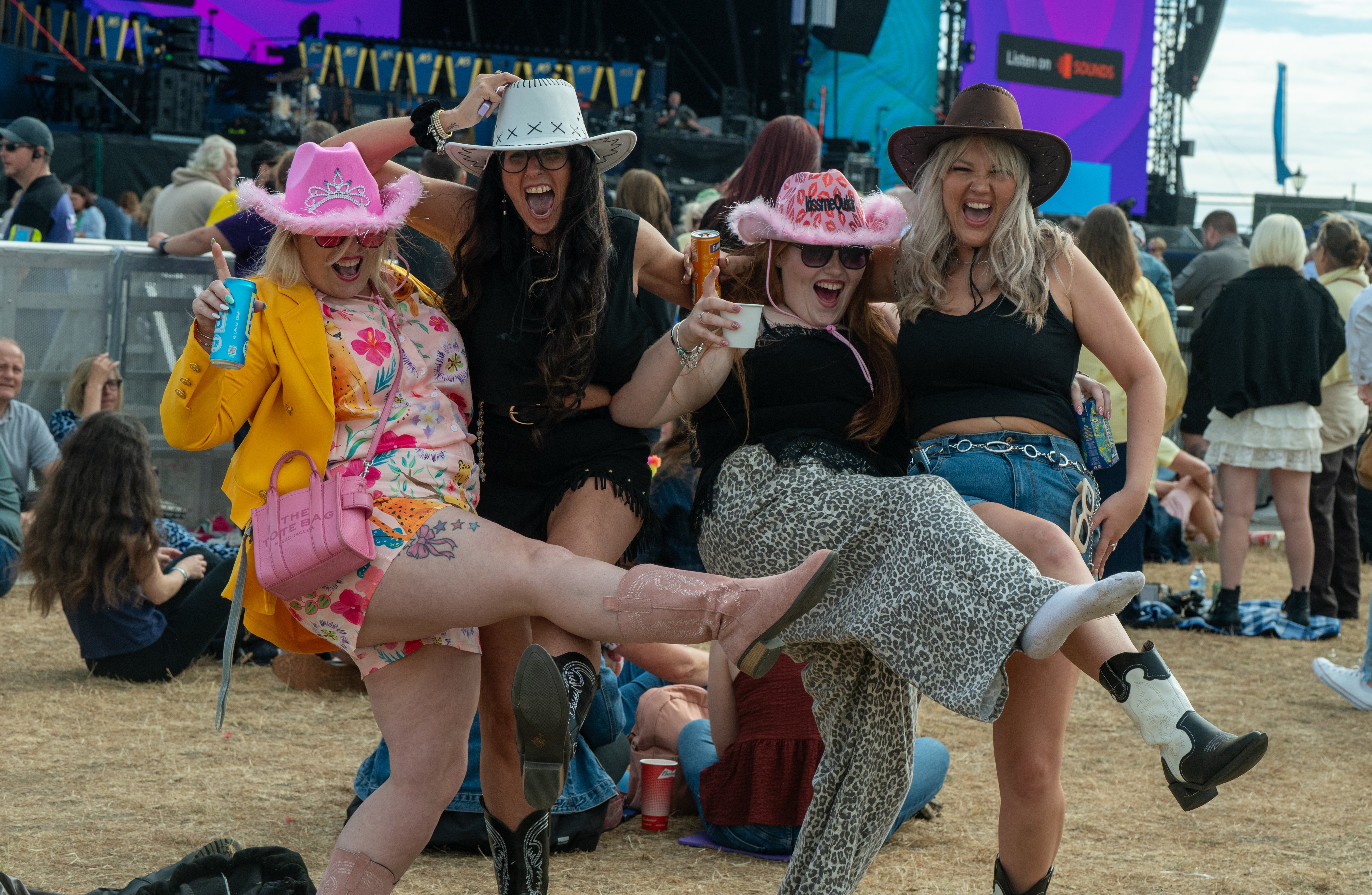 37 fabulous pics of the crowd enjoying Appleton, Ronan Keating & Michael Buble at Lytham Festival day 3