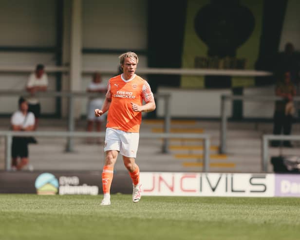 Ilmari Niskanen (Gareth Evans / Blackpool FC)