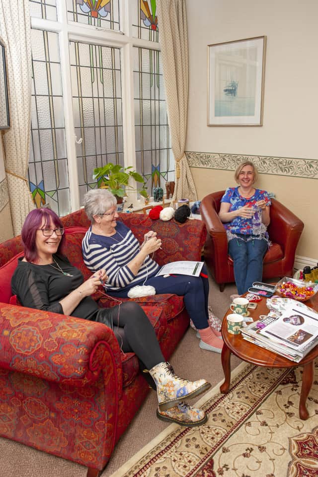 Paula Chew at the Westcliffe Guest House knitting hotel