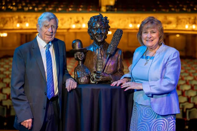 (R-L) John Grady and Lady Anne Dodd unveil a specially commissioned bronze bust by Friends of The Grand of Sir Ken Dodd OBE (8 November 1927 – 11 March 2018) from ‘The People’s Sculptor’ Graham Ibbeson. (© Blackpool Grand Theatre | Photographer Martin Bostock)