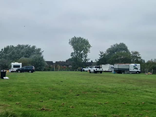 The travellers arrived yesterday.