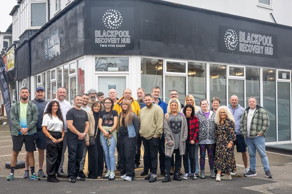 Wie das Blackpool Recovery Hub einen neuen Meilenstein feiert und etwas ...