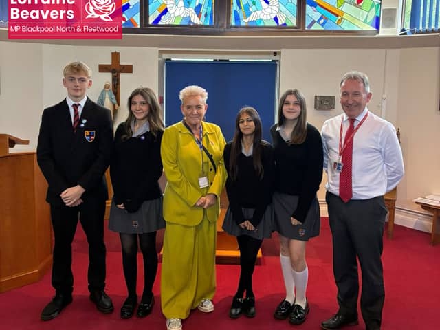 Blackpool North and Fleetwood MP Lorraine Beavers has visited Cardinal Allen Catholic High School to discuss the challenges facing education, pupil achievements and the school’s potential move to academy status.