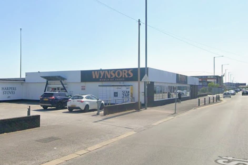 Huge blow as Fleetwood shoe shop Wynsors closes amid company restructure
