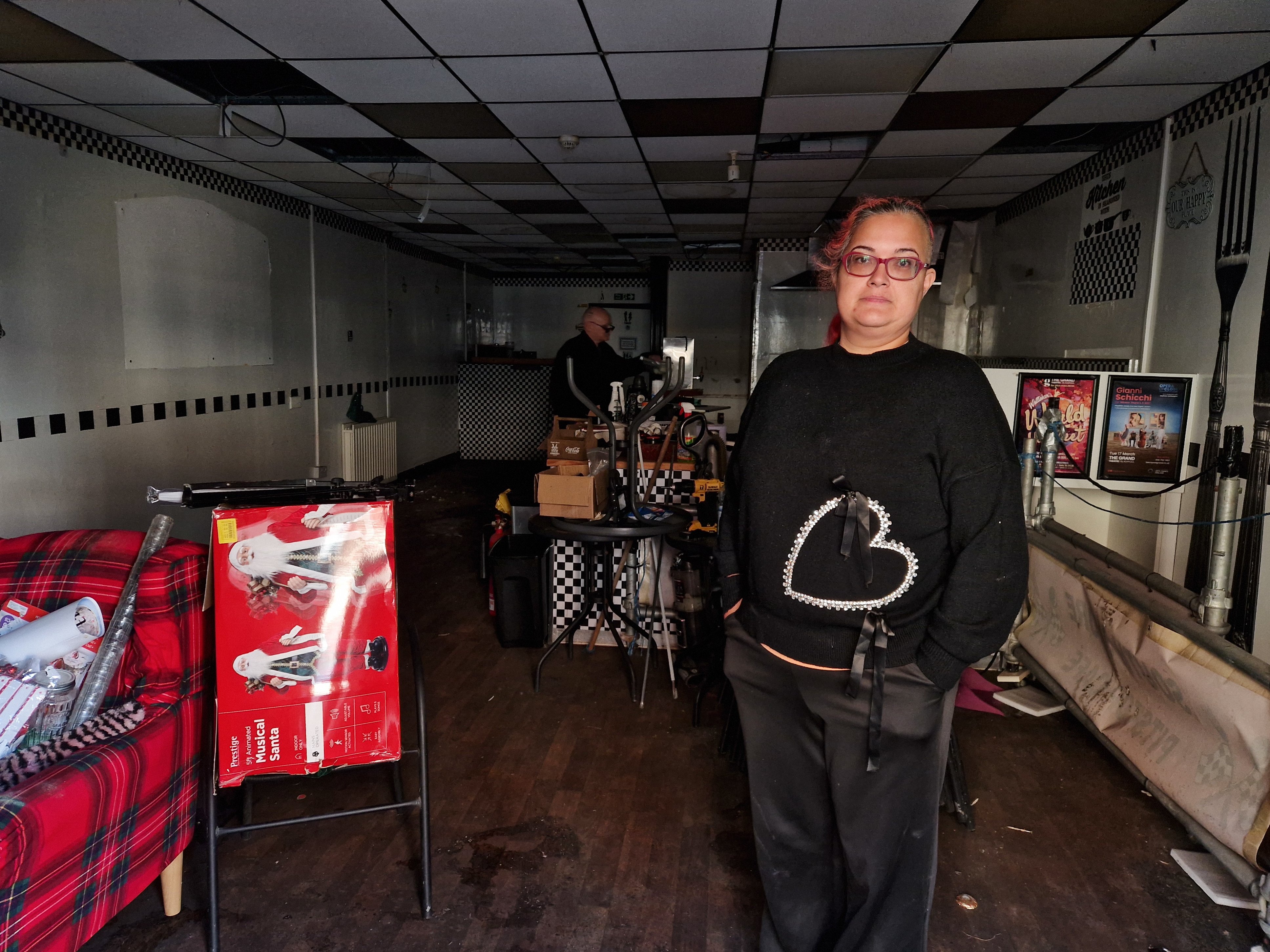 Thieves target café trying to recover from devastating Waterloo Road fire in South Shore