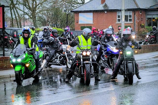 Bikers Set off from The Shovels Pub