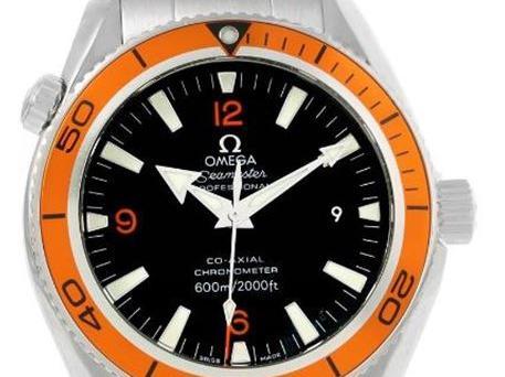 Have you been approached by anyone trying to sell a watch like this? (Credit: Lancashire Police)