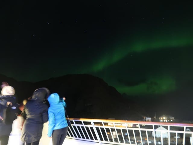 That's them cried my pals while I was still looking for the colourful lights in the night sky