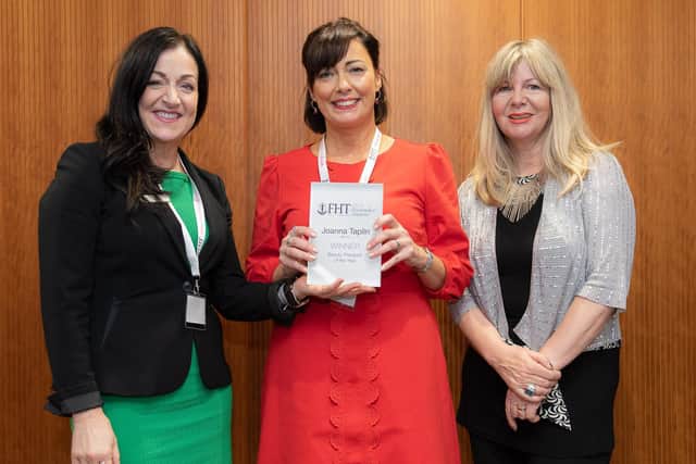 Joanna Taplin (centre) receives her 2019 FHT Complementary Therapist of the Year
award from FHT Vice President and Excellence Awards judge, Maria Mason (left) and BBC 2 radio presenter Janey Lee Grace (right)