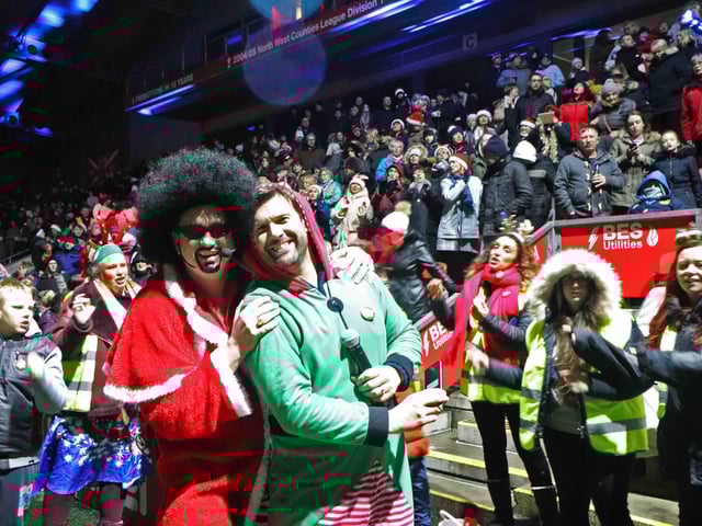 Lionel Vinyl and Dave McPartlin at Big Christmas Singalomng