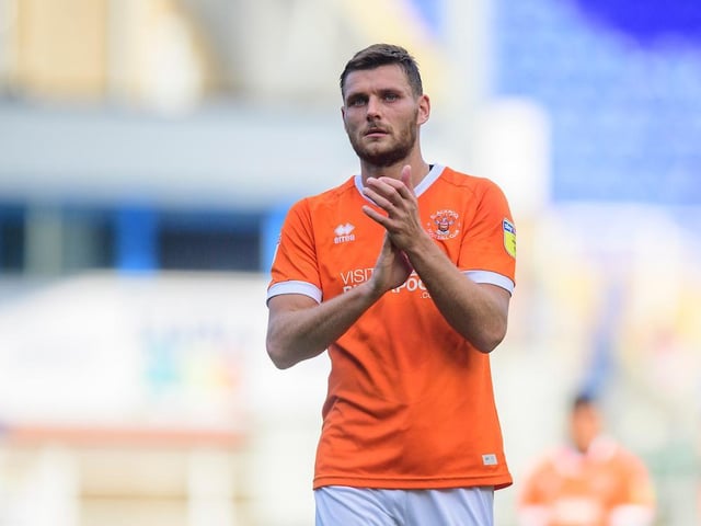 Got caught under Michael Smith for Rotherhams first goal and was forced into some panicked long balls.