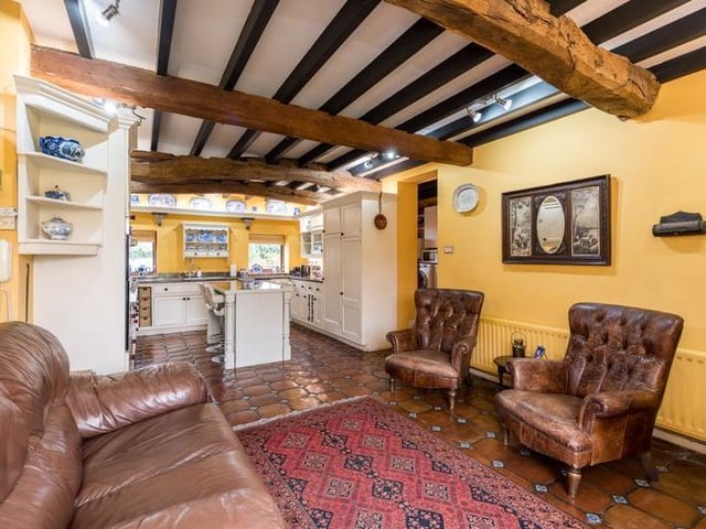 Kitchen (credit: Arnold and Phillips Estate Agents)