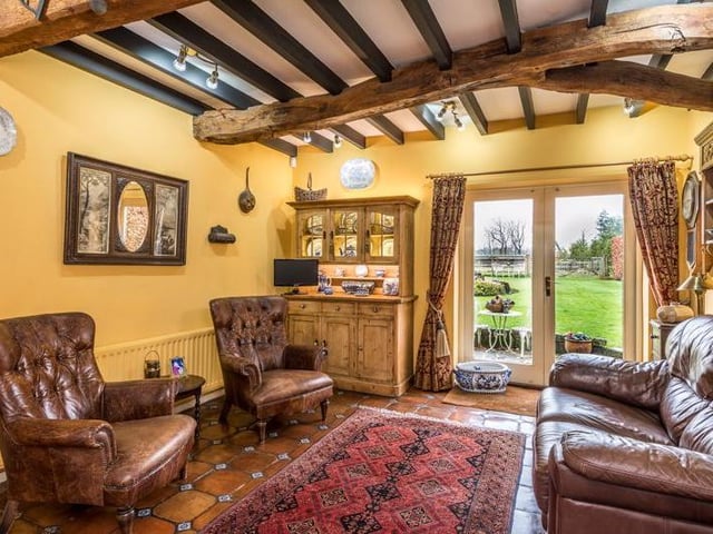 Kitchen (credit: Arnold and Phillips Estate Agents)