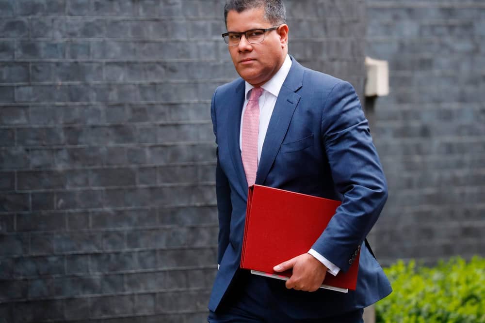 Britain's Business Secretary and Minister for COP26 Alok Sharma arrives at number 10 Downng Street in central London on March 17, 2020, ahead of a meeting of the Cabinet. - Britain stepped up its response to coronavirus, recommending household isolation, home-working and an end to mass gatherings to try to stem an accelerating outbreak. (Photo by Tolga AKMEN / AFP) (Photo by TOLGA AKMEN/AFP via Getty Images)