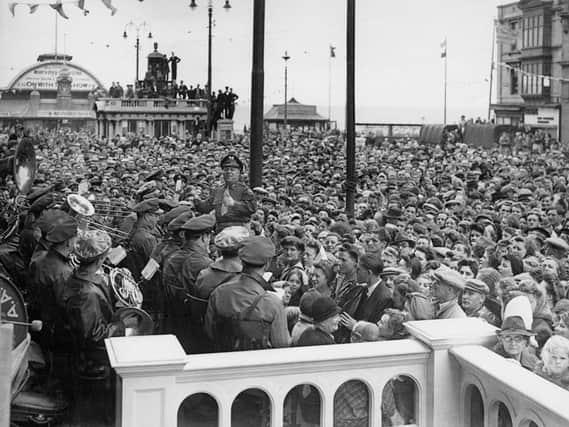 VE Day: US band and crowd in Talbot Square in 1945