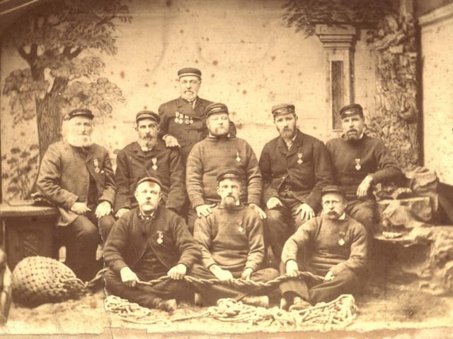 The Blackpool Lifeboat Crew of 1880 with bearded Richard Parr (far left middle row). They were the crew of the first blackpool lifeboat, Robert William